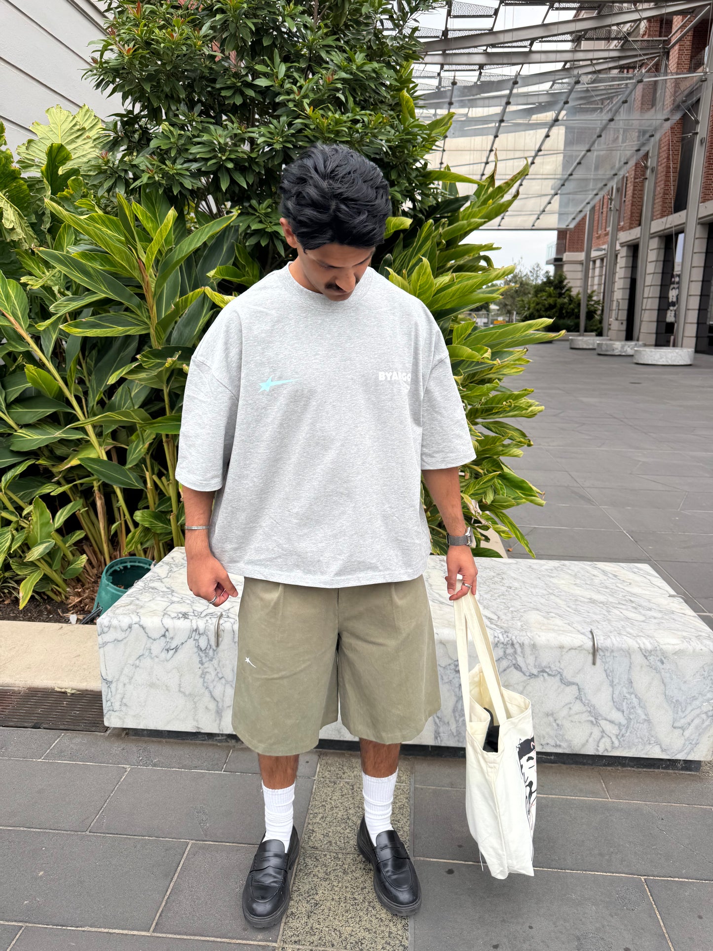 STAPLE TEE – GREY MARLE