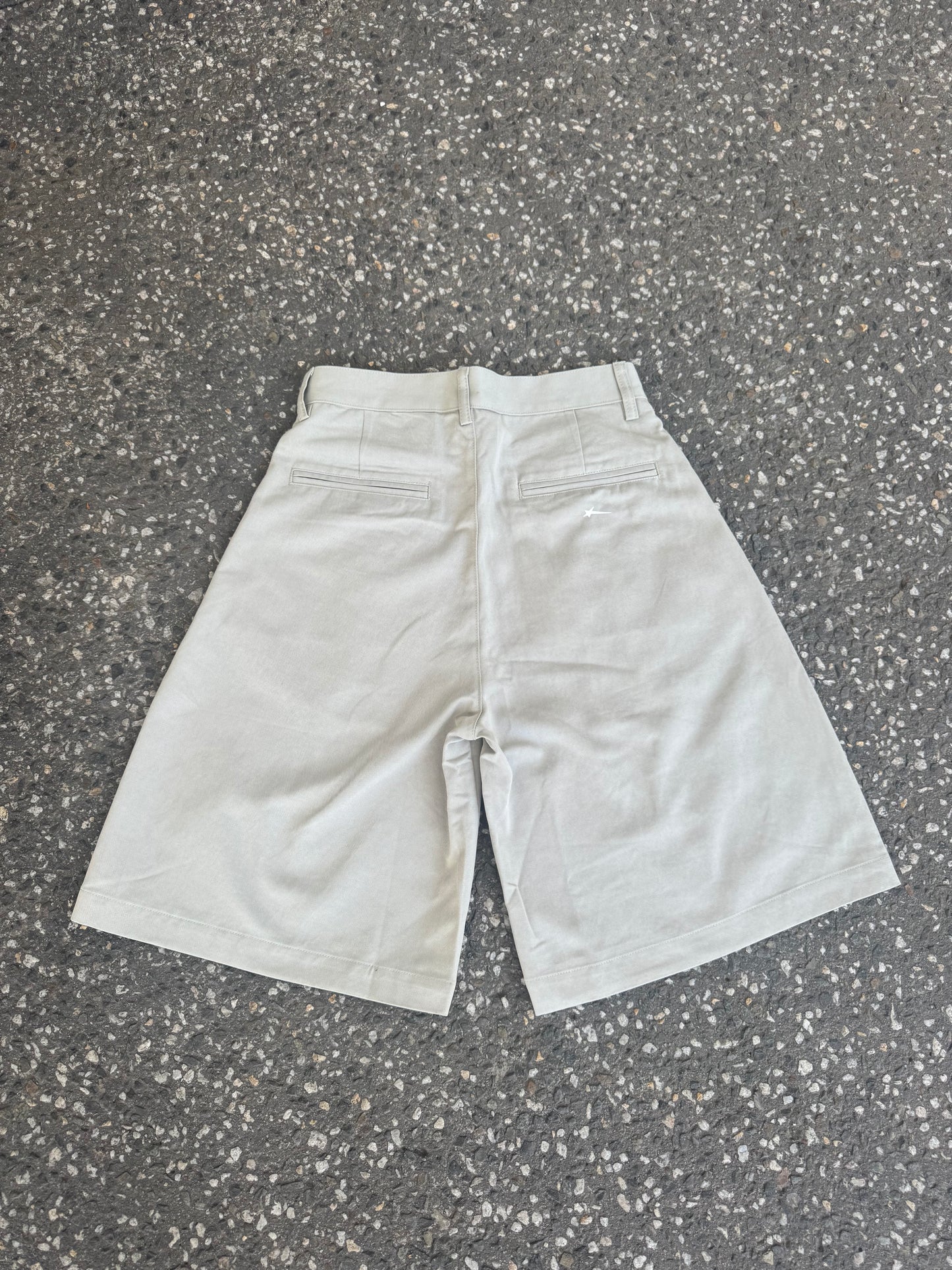 Pleated Shorts - Cream