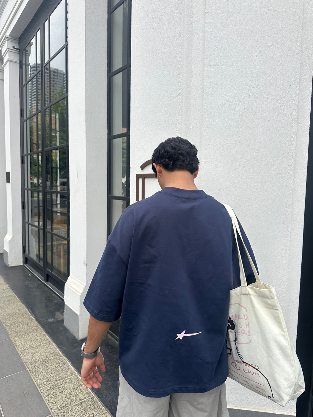 Staple Tee – Navy